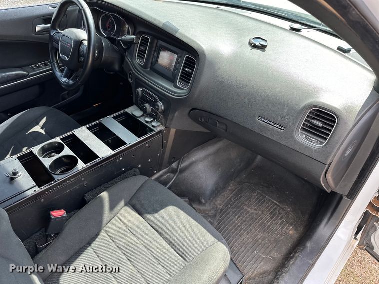 image for item OM9352 2015 Dodge  Charger Police 