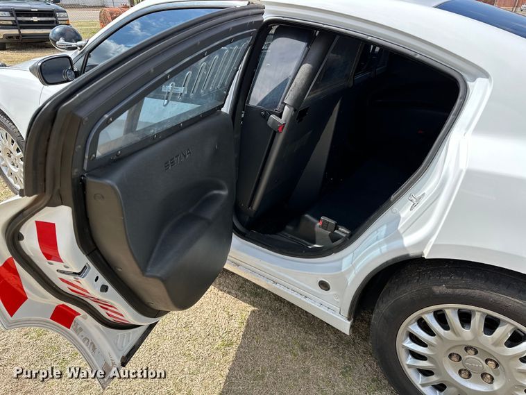 image for item OM9352 2015 Dodge  Charger Police 