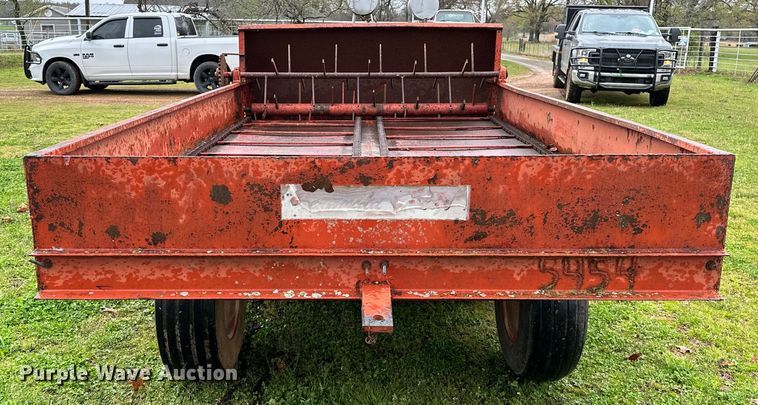 image for item OM9353 Bermuda King  394 sprig planter 