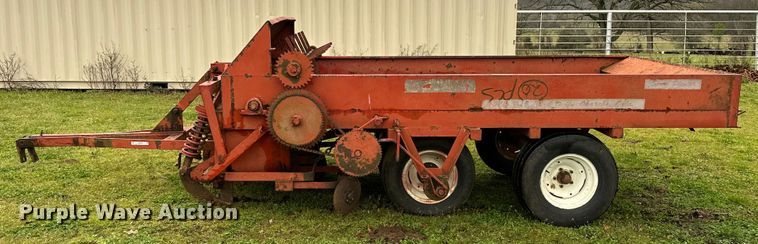 image for item OM9353 Bermuda King  394 sprig planter 