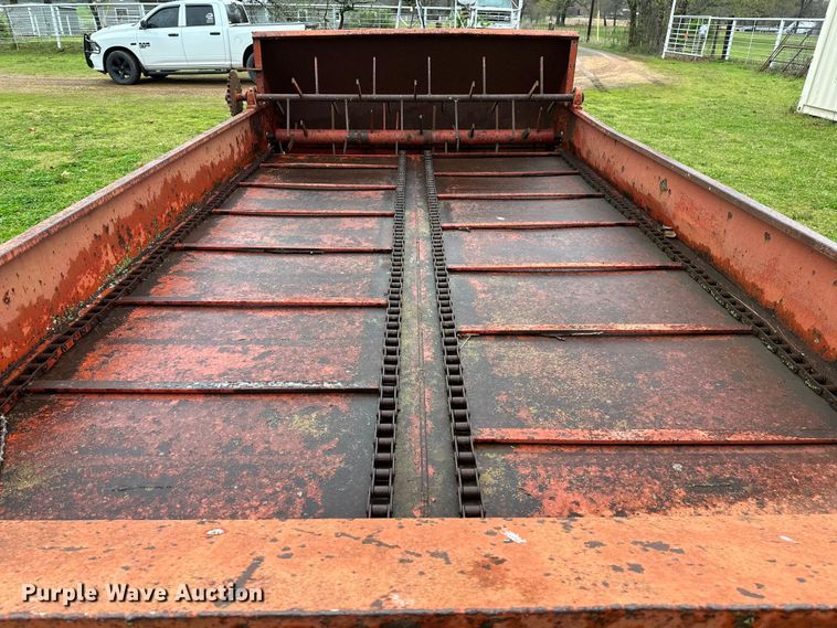 image for item OM9353 Bermuda King  394 sprig planter 