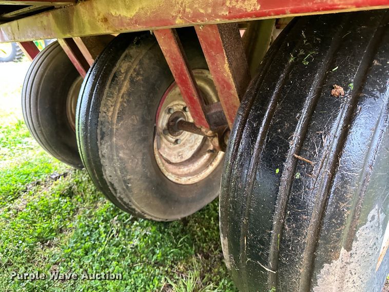 image for item OM9353 Bermuda King  394 sprig planter 