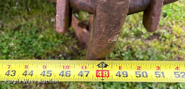 image for item OM9353 Bermuda King  394 sprig planter 