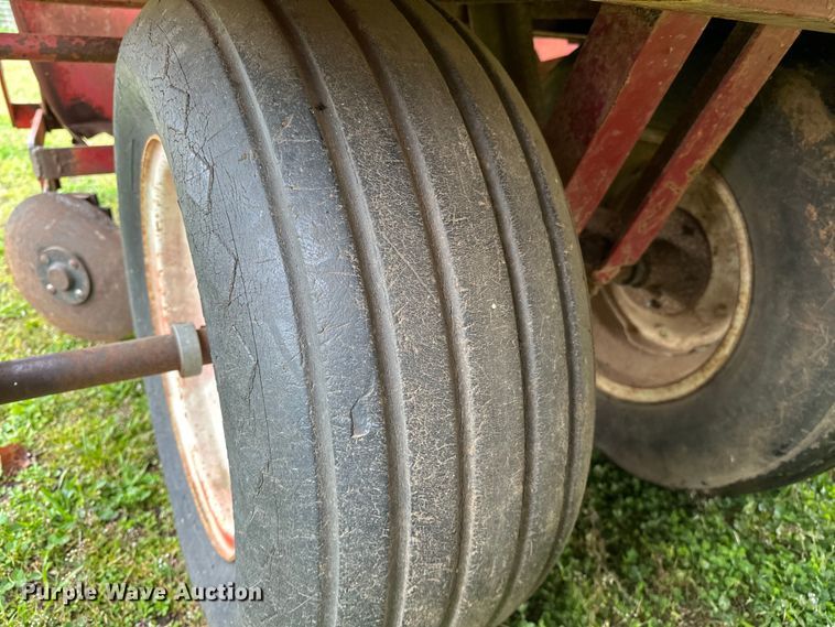 image for item OM9353 Bermuda King  394 sprig planter 