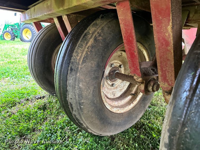 image for item OM9353 Bermuda King  394 sprig planter 