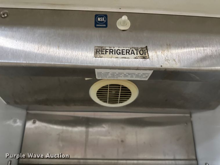 image for item OM9370 Frigidaire  FCRS201RFB6 refrigerator