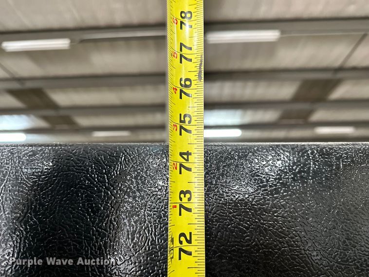 image for item OM9370 Frigidaire  FCRS201RFB6 refrigerator