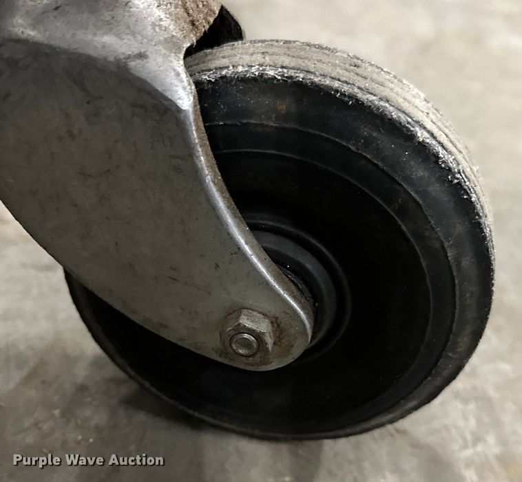 image for item OM9372 Medical equipment 