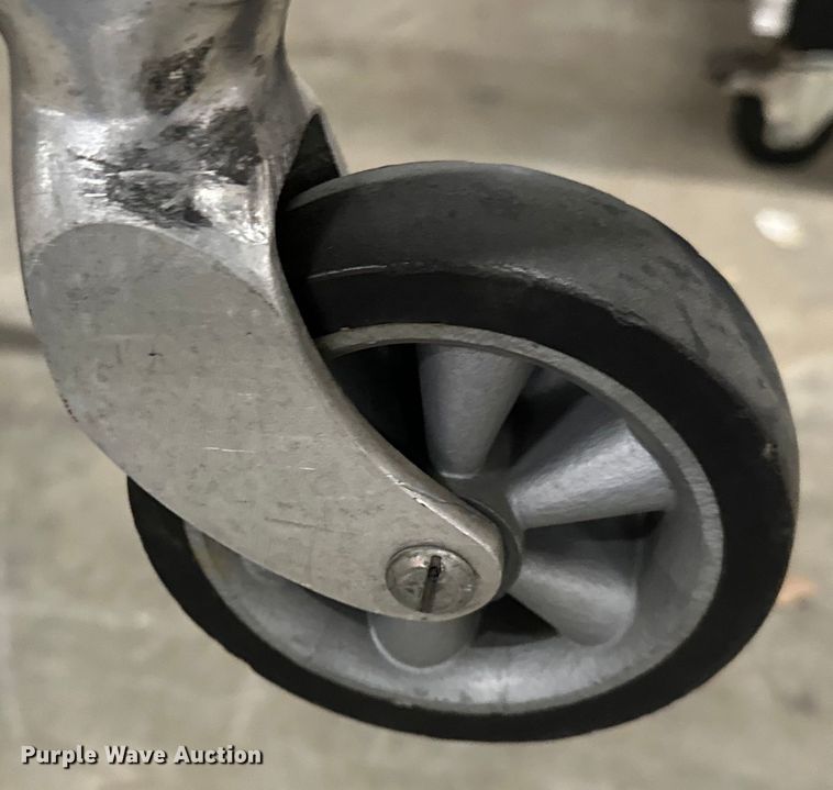 image for item OM9372 Medical equipment 