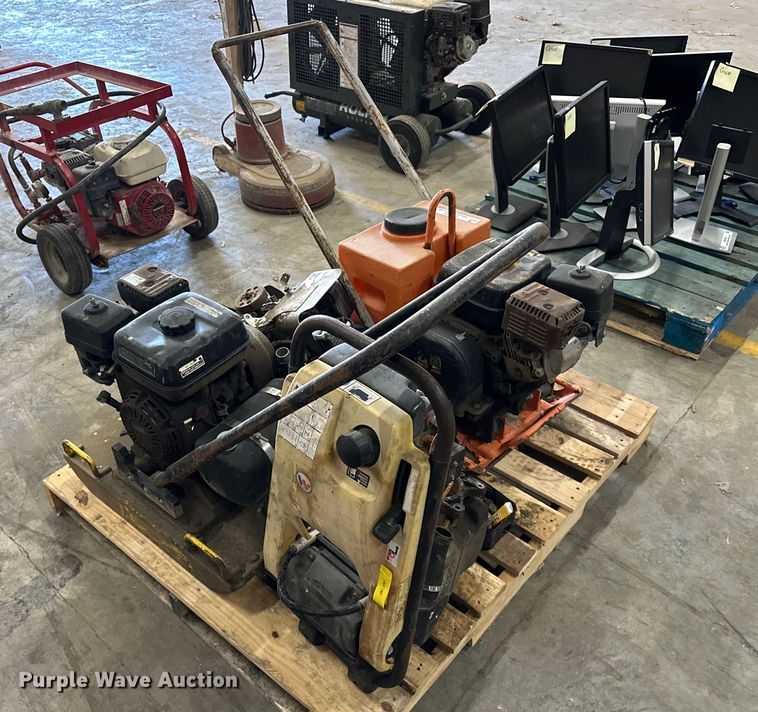 image for item OM9381 (2) plate compactors 