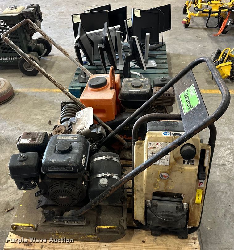 image for item OM9381 (2) plate compactors 