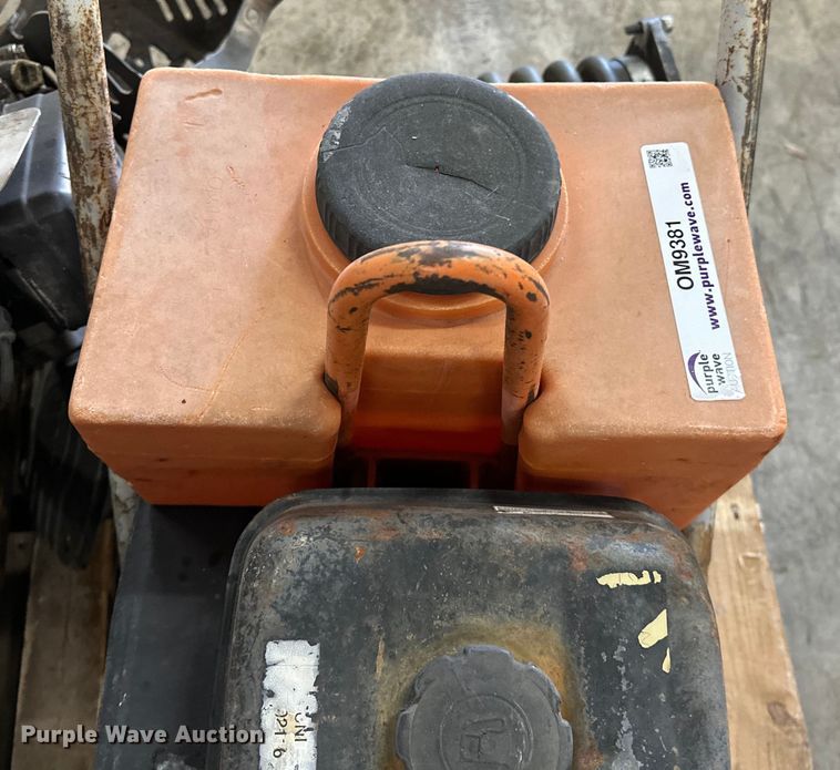 image for item OM9381 (2) plate compactors 