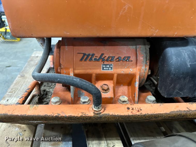 image for item OM9381 (2) plate compactors 