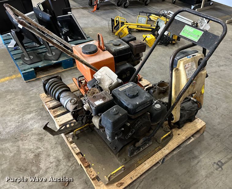 image for item OM9381 (2) plate compactors 