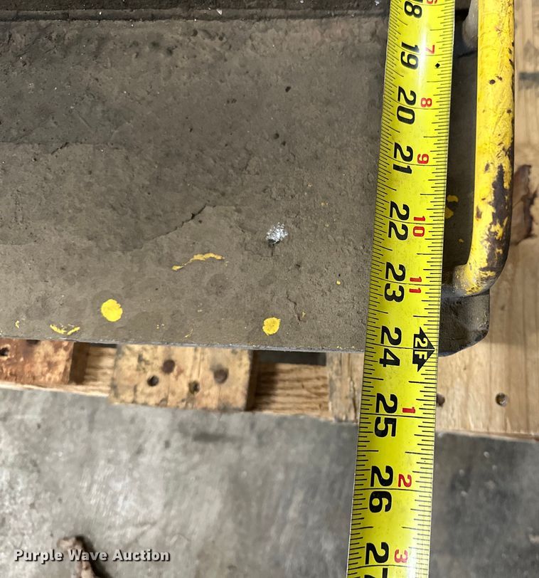 image for item OM9381 (2) plate compactors 