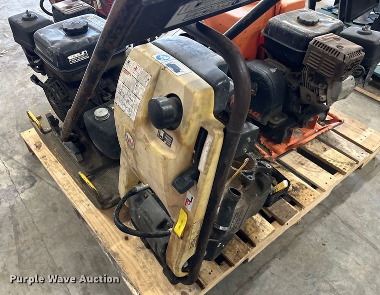 image for item OM9381 (2) plate compactors 