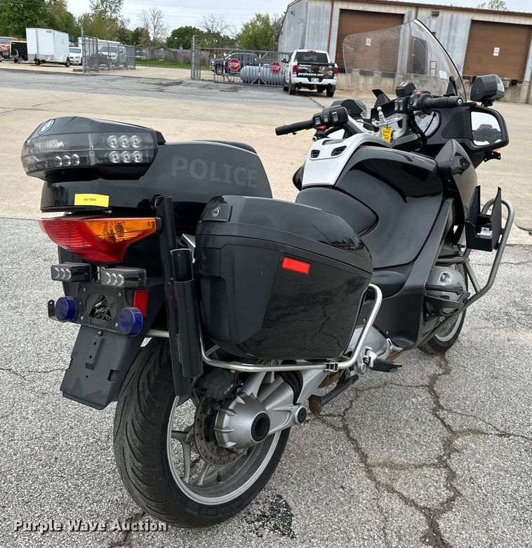 image for item OM9389 2009 BMW R1200RT motorcycle