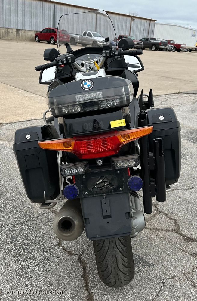 image for item OM9389 2009 BMW R1200RT motorcycle