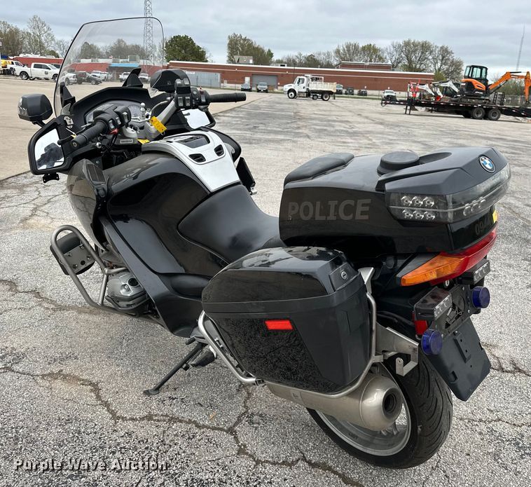 image for item OM9389 2009 BMW R1200RT motorcycle