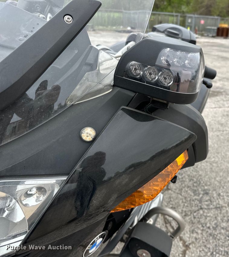 image for item OM9389 2009 BMW R1200RT motorcycle