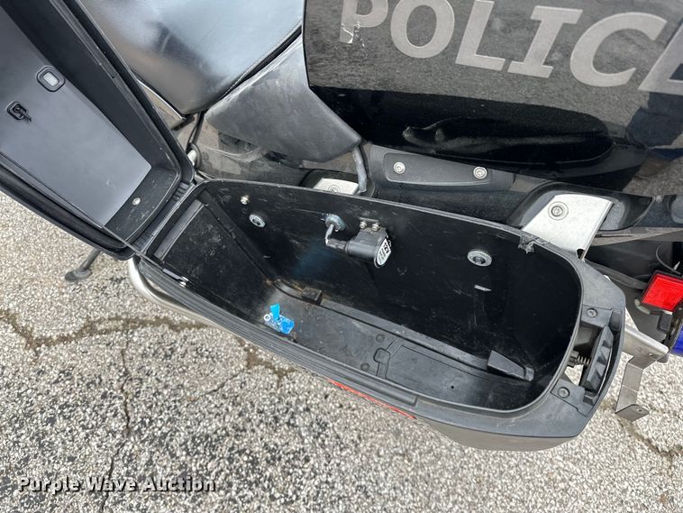 image for item OM9389 2009 BMW R1200RT motorcycle