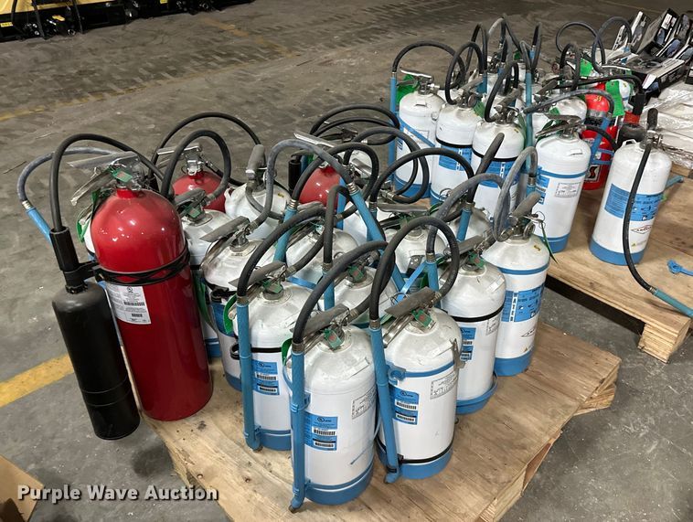 image for item OM9394 (34) fire extinguishers