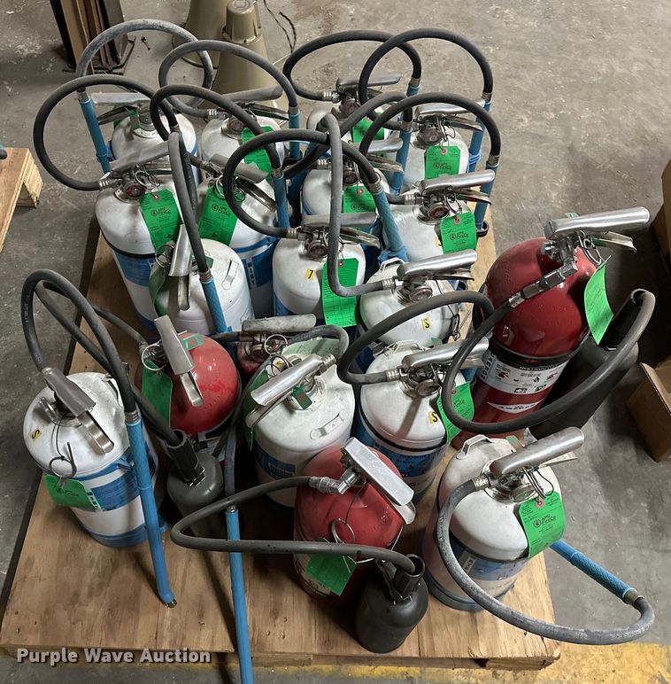 image for item OM9394 (34) fire extinguishers