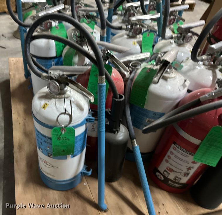 image for item OM9394 (34) fire extinguishers