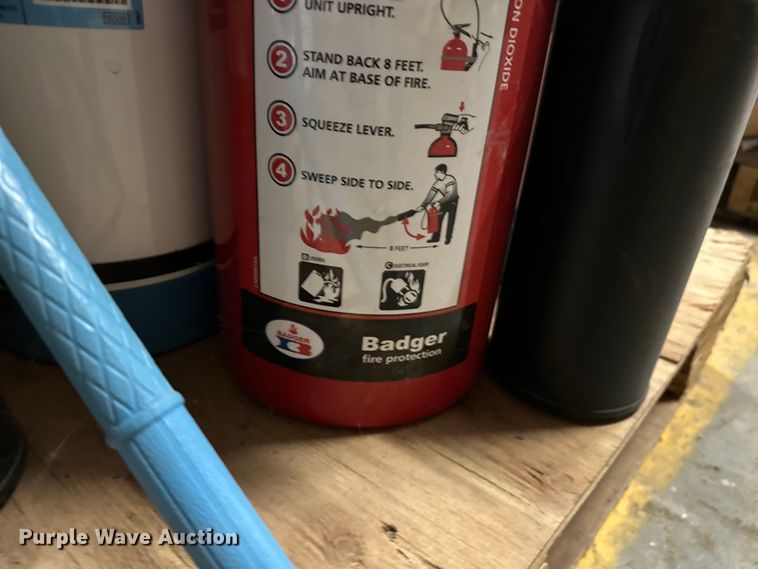 image for item OM9394 (34) fire extinguishers