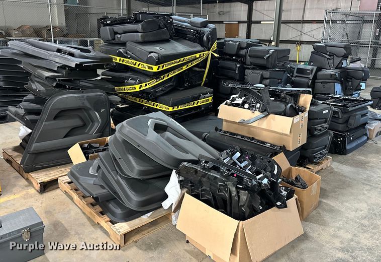 image for item OM9402 2023 Chevrolet Tahoe parts