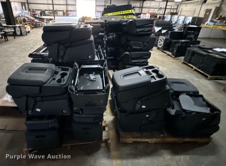 image for item OM9402 2023 Chevrolet Tahoe parts