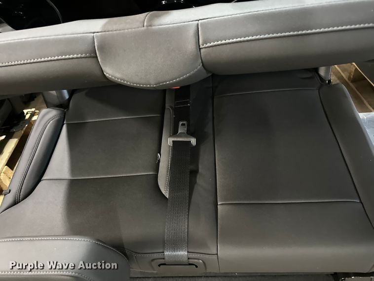 image for item OM9402 2023 Chevrolet Tahoe parts