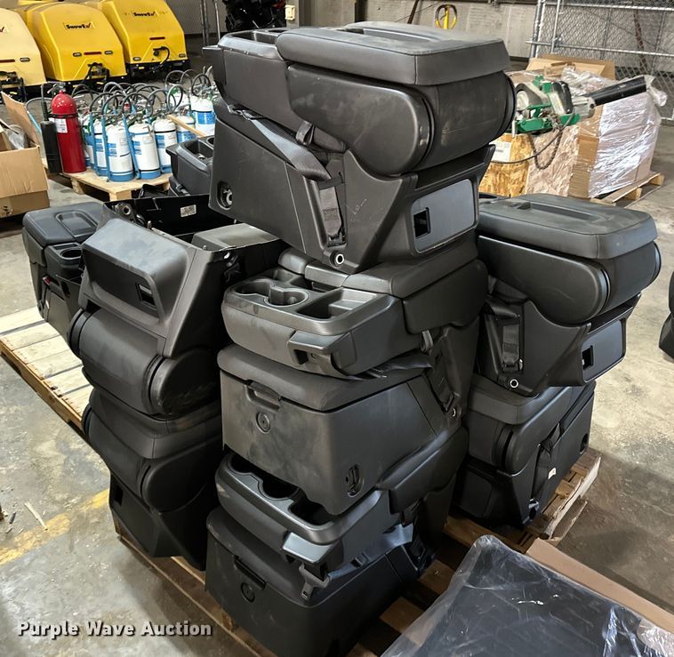 image for item OM9402 2023 Chevrolet Tahoe parts