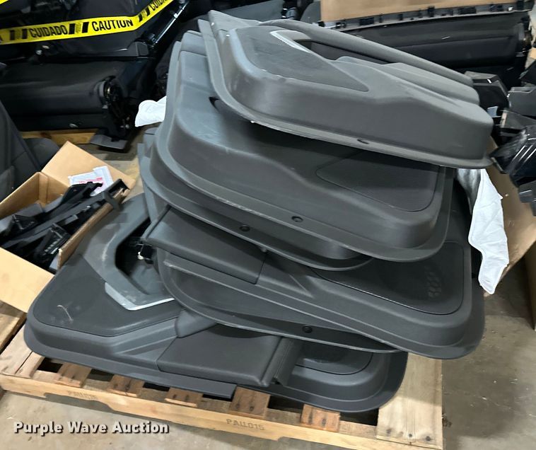 image for item OM9402 2023 Chevrolet Tahoe parts