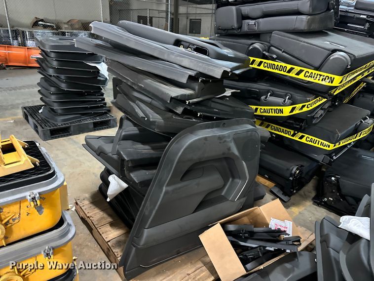 image for item OM9402 2023 Chevrolet Tahoe parts