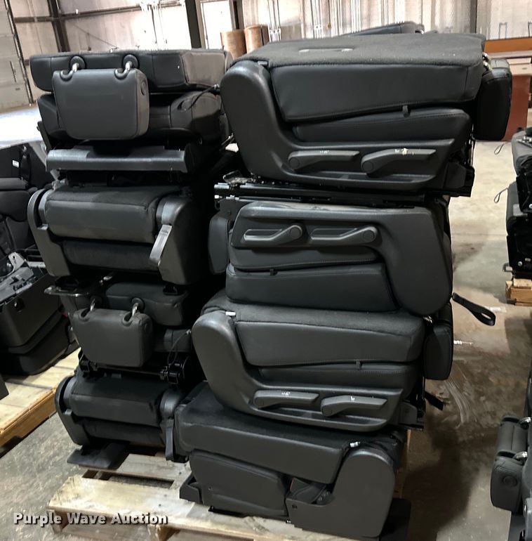 image for item OM9402 2023 Chevrolet Tahoe parts