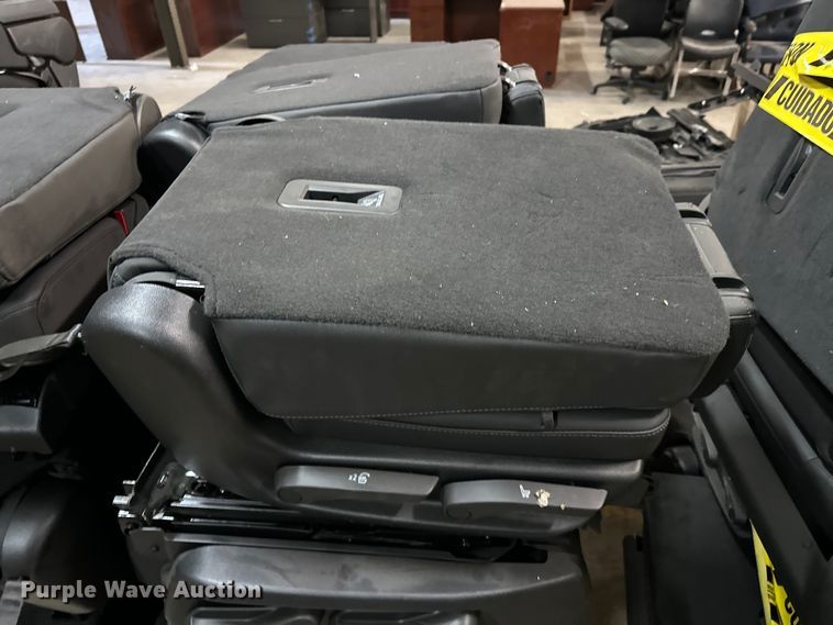 image for item OM9402 2023 Chevrolet Tahoe parts