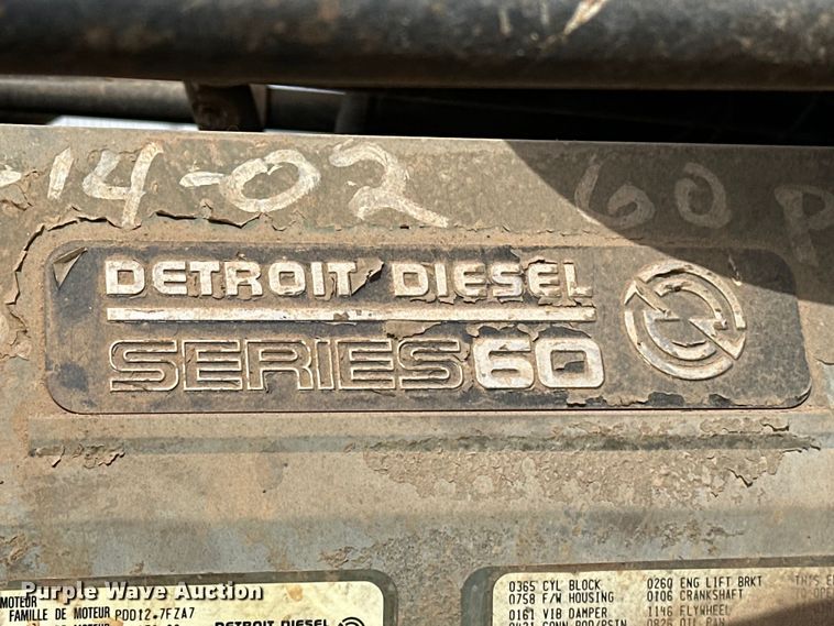 image for item OM9938 1992 Freightliner  FLD120 semi truck