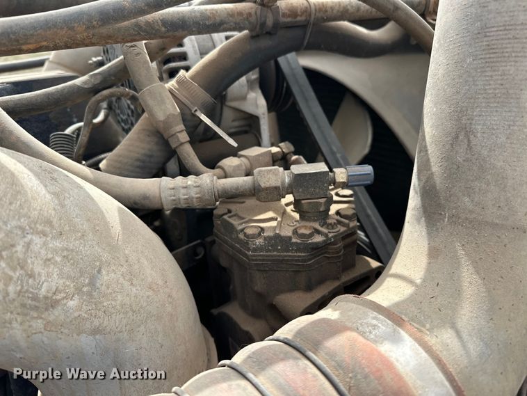 image for item OM9938 1992 Freightliner  FLD120 semi truck