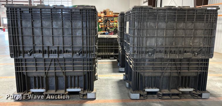 image for item OM9942 (4) Buckhorn CenterFlow bulk seed boxes