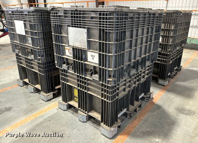 image for item OM9942 (4) Buckhorn CenterFlow bulk seed boxes