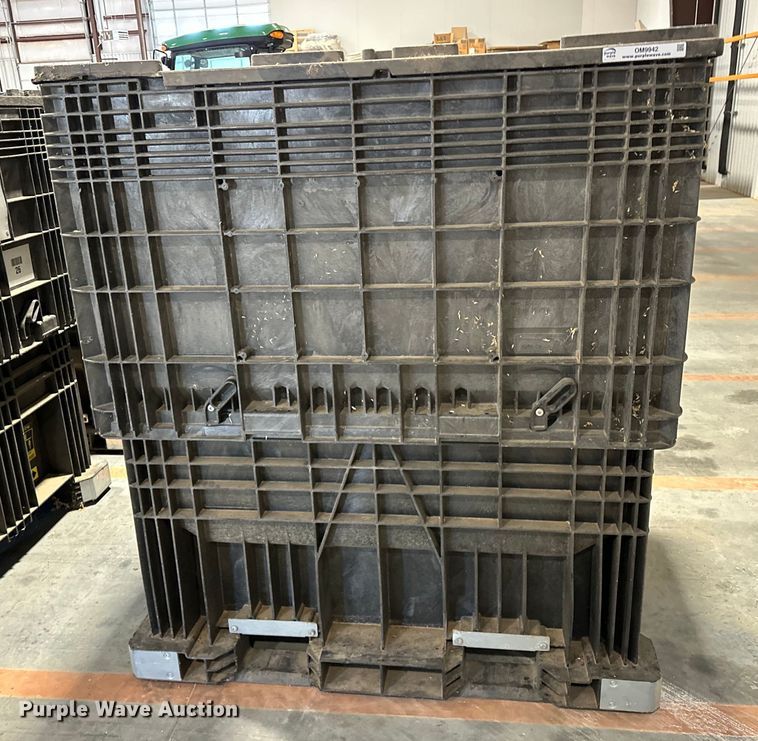 image for item OM9942 (4) Buckhorn CenterFlow bulk seed boxes