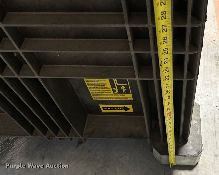 image for item OM9942 (4) Buckhorn CenterFlow bulk seed boxes