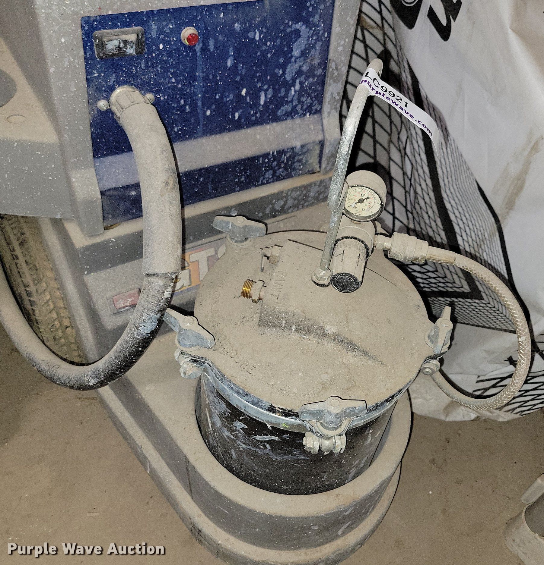 GTS 3800 paint sprayer in Des Moines, IA Item LC9921 for sale