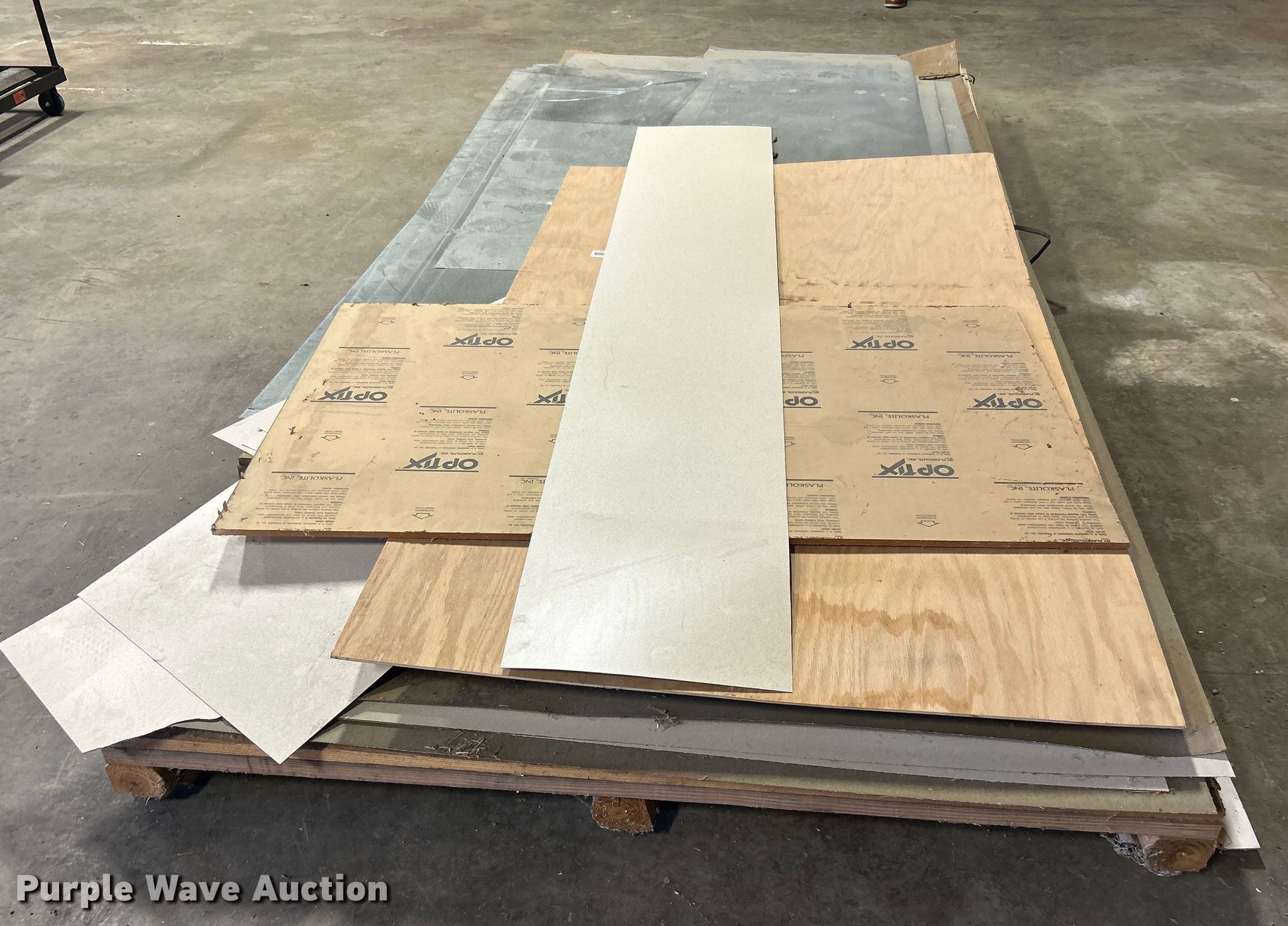 Building materials in Tulsa, OK Item NB9369 for sale Purple Wave