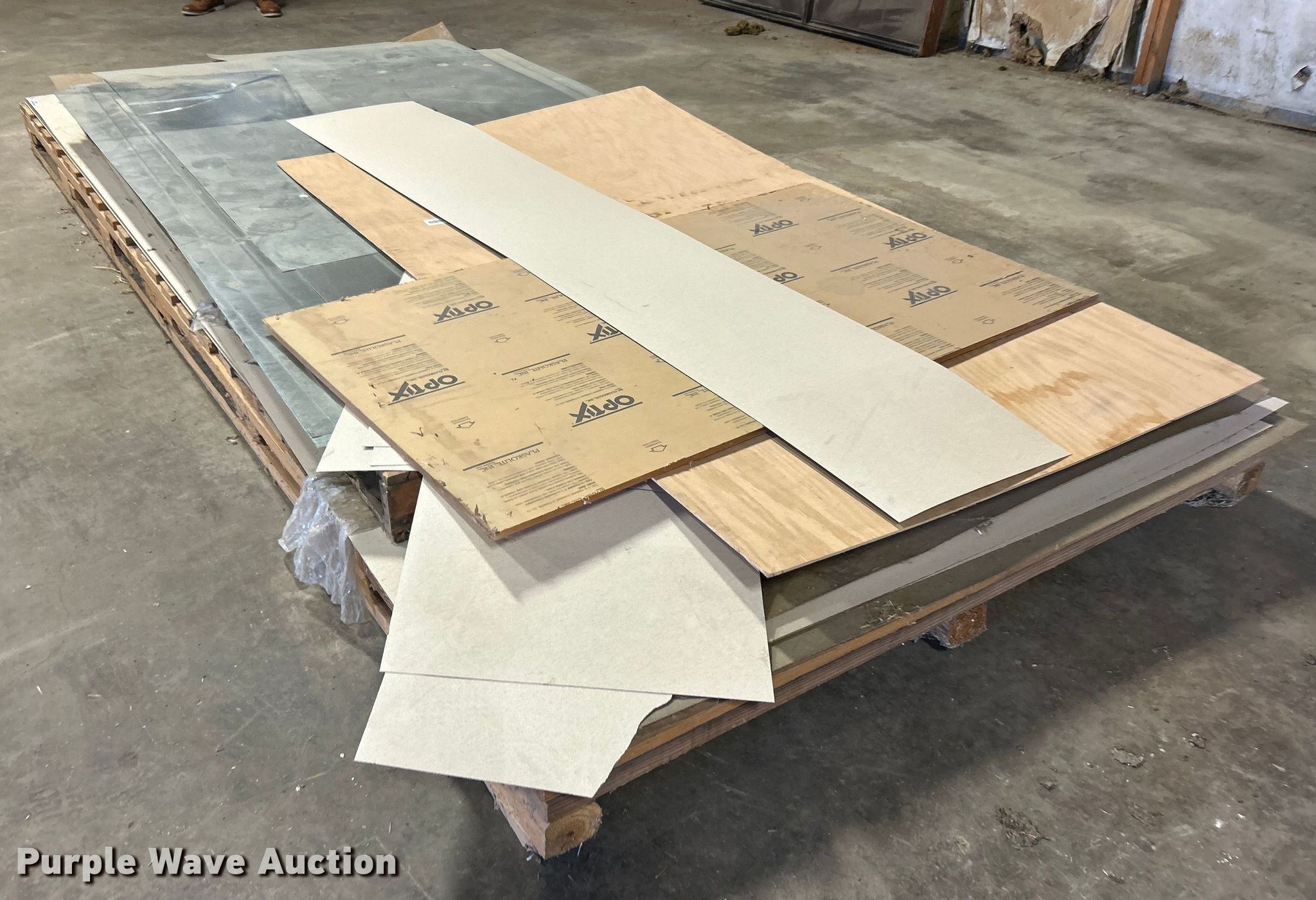 Building materials in Tulsa, OK Item NB9369 for sale Purple Wave