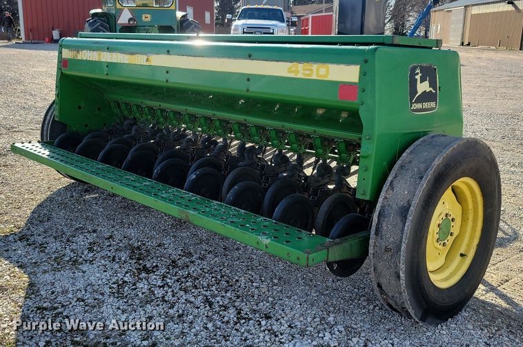 image for item DG0588 John Deere 450 grain drill