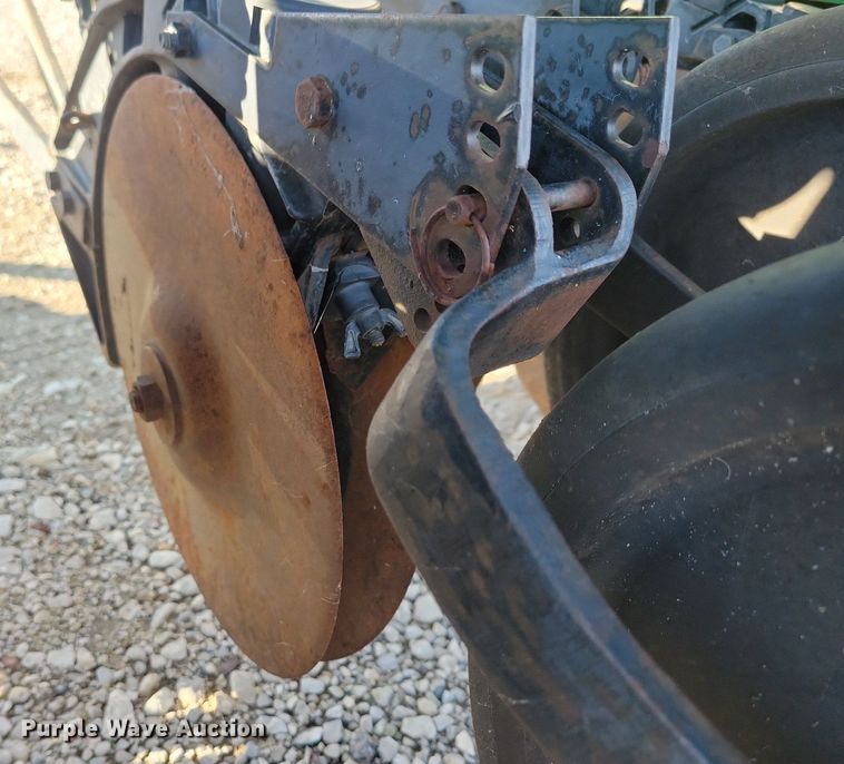 image for item DG0588 John Deere 450 grain drill