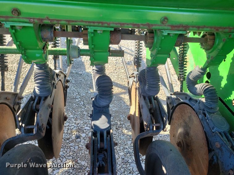 image for item DG0588 John Deere 450 grain drill