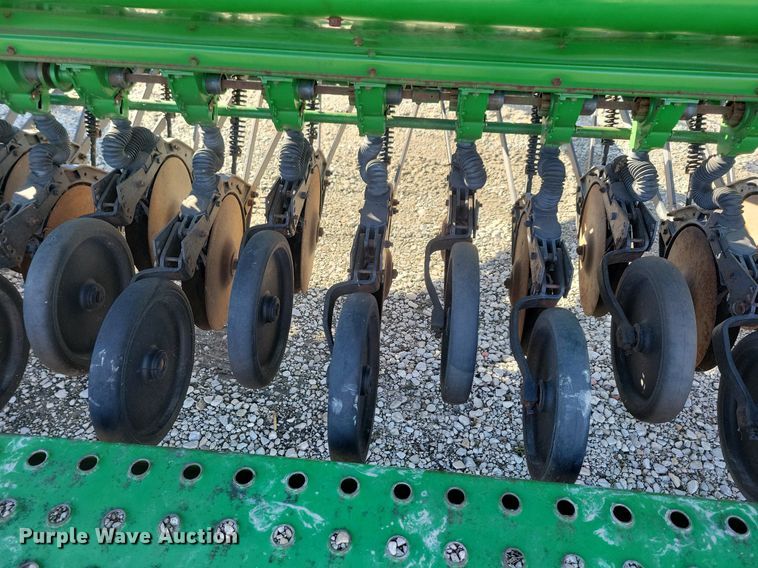 image for item DG0588 John Deere 450 grain drill